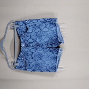 Seven7 Snakeskin Animal Print Denim Cutoff Casual Fringe Blue Jean Shorts